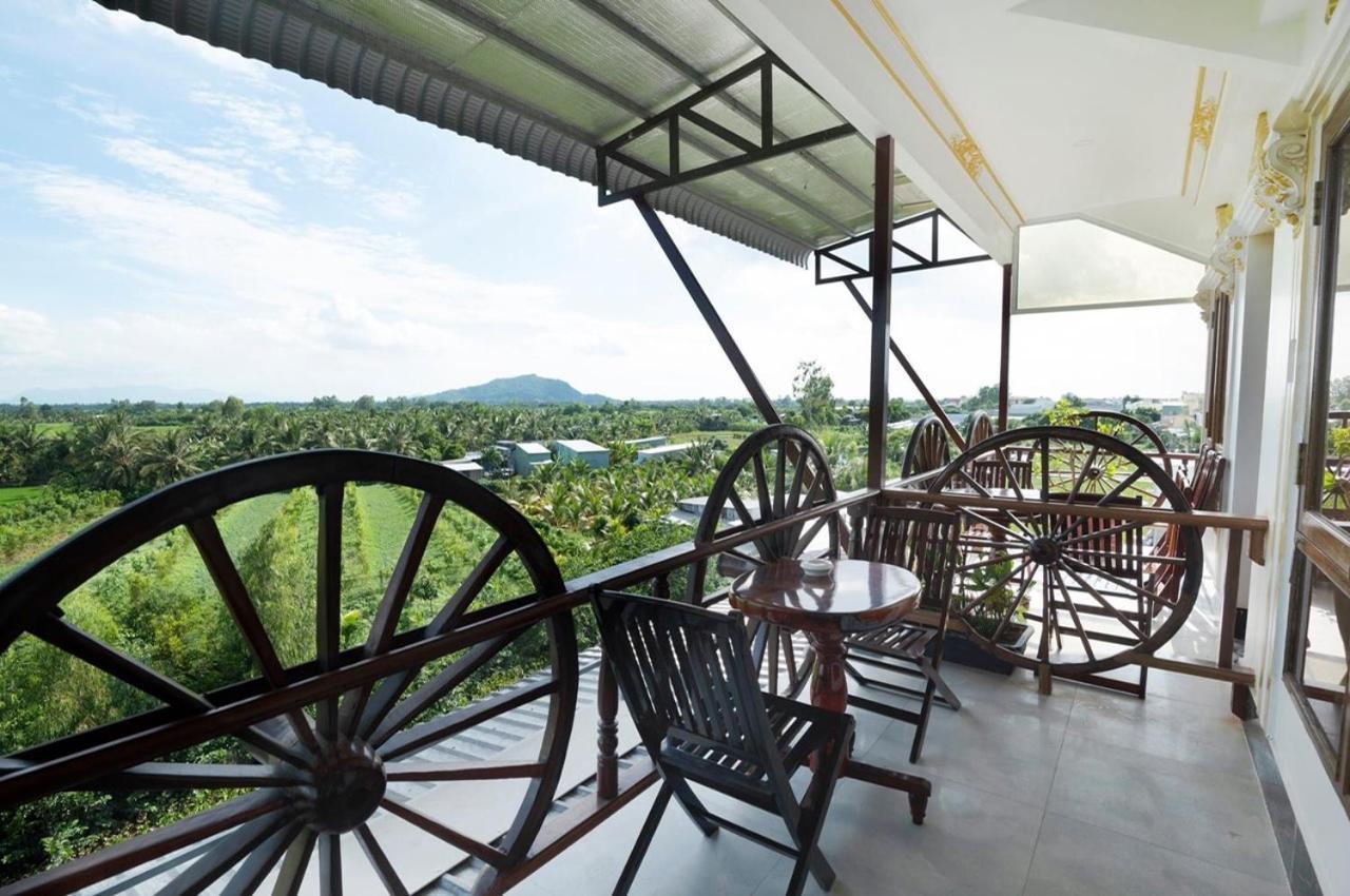 Little Saigon Hotel Châu Đốc Eksteriør billede