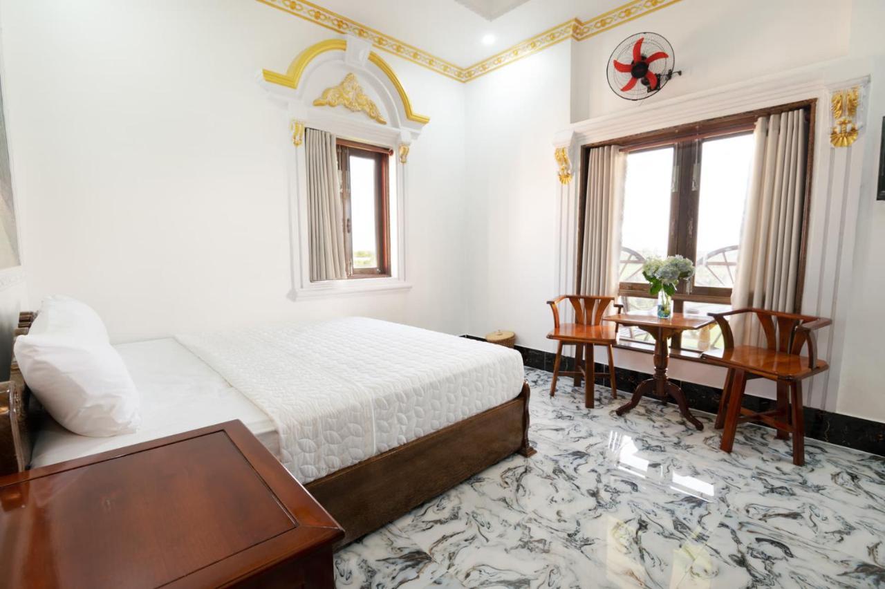 Little Saigon Hotel Châu Đốc Eksteriør billede